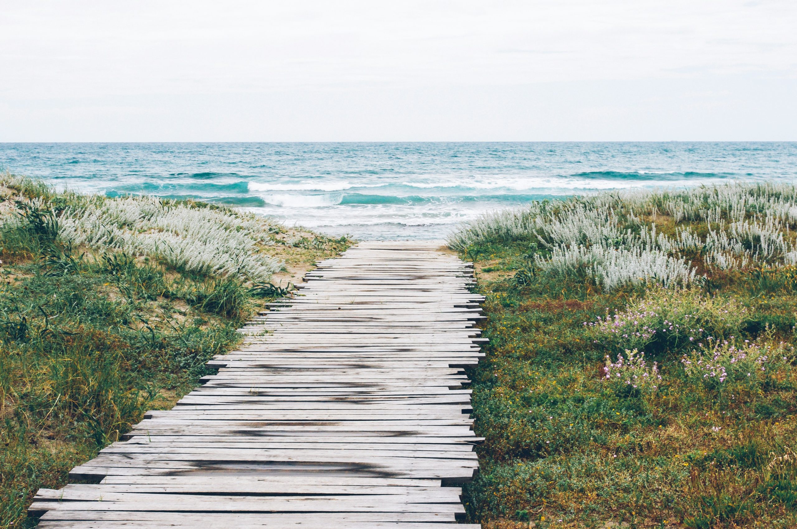 Passerella verso il mare